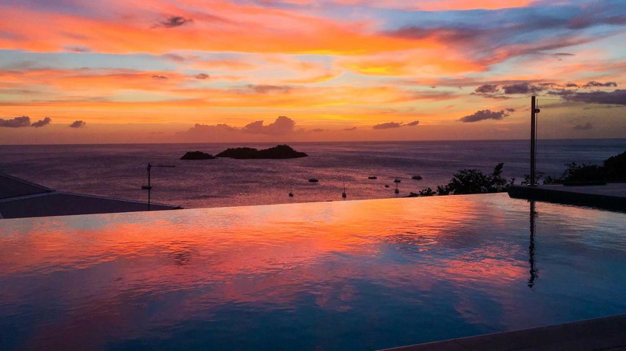 Sunset Palm - Villa Creole Avec Piscine Face Au Coucher De Soleil Et A La Reserve Cousteau Bouillante Kültér fotó